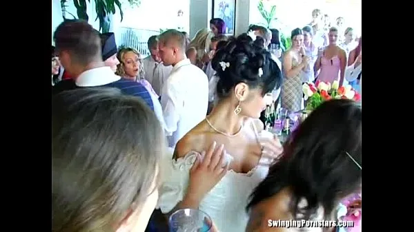 Grote Wedding whores are fucking in public nieuwe video's