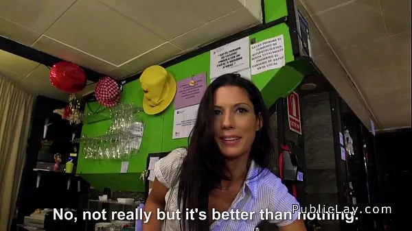 Grote Spanish amateur bangs pov in public bar nieuwe video's