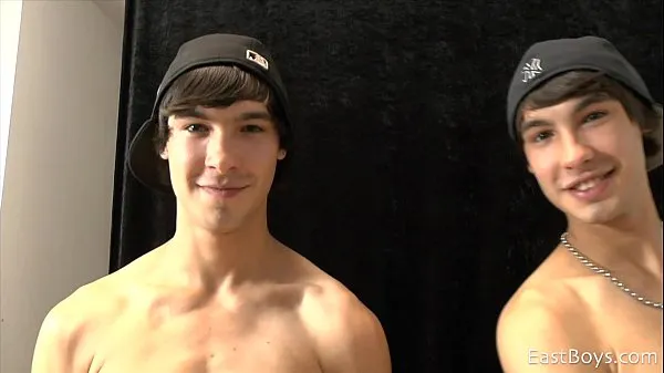 18 Cute Twins - Exclusive Casting Video baru yang besar