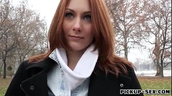 Grote Redhead Czech girl Alice March gets banged for some cash nieuwe video's