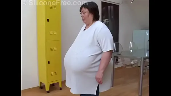 Μεγάλα Karola from - The biggest tits of Europe νέα βίντεο