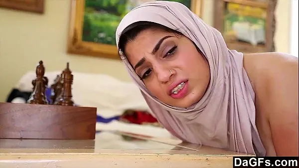 Grote Dagfs - Arabic Chick Nadia Ali Tastes White Cock nieuwe video's