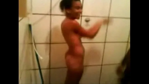 Novinha fodendo com 2 homens no chuveiro Video baharu besar