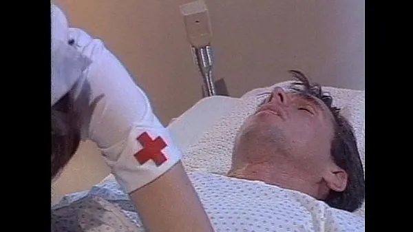 Veliki LBO - Young Nurses In Lust - scene 3 - extract 1 novi videoposnetki