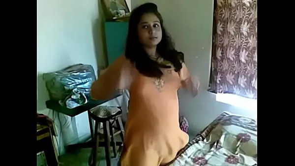 Young Indian Bhabhi in bed with her Office Colleague Video baru yang besar