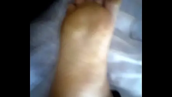 milk on my wife's feet d. 17 Video baru yang besar