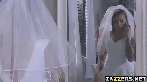Veľké Bride to be Julia got fucked in the ass nové videá