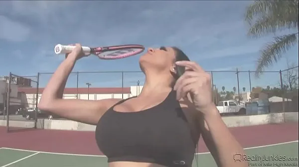 بڑے Audrey Bittoni After Tennis Fuck نئے ویڈیوز