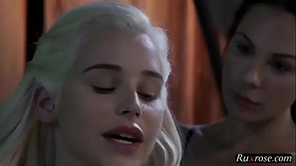 This Aint Game of Thrones Kirsten Price HD; lesbian, blonde, brunette, pornstar, licking, kissing, f Video baharu besar