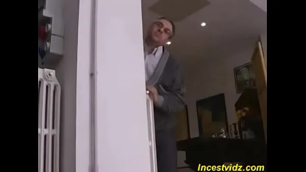 Italian step daddy seduced his cute young daughter in stockings Video baru yang besar