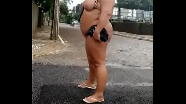 Big Chubby in the siririca on the street new Videos