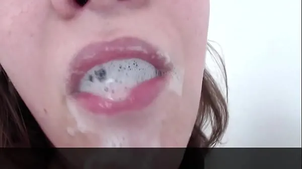 BBW Blows HUGE Spit Bubbles Deepthroat Dildo Video mới lớn