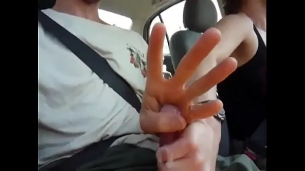 Grote Amateur car handjobs and blowjobs while driving compilation nieuwe video's