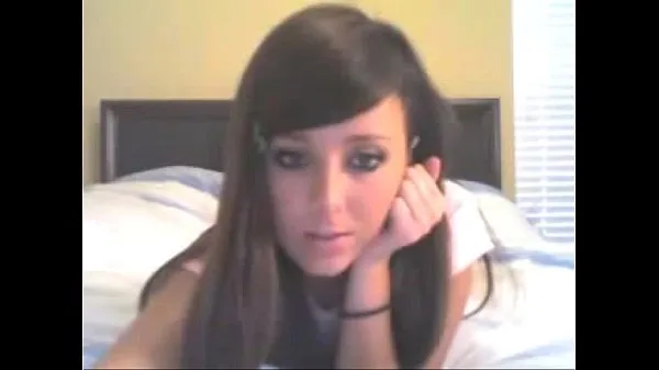 Hot teen teases on webcam Video baru yang besar