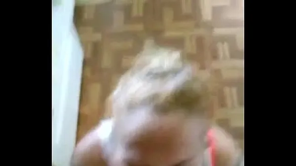 Cock hungry blonde babe sucks big fat dick & sucks balls on her knees Video baru yang besar