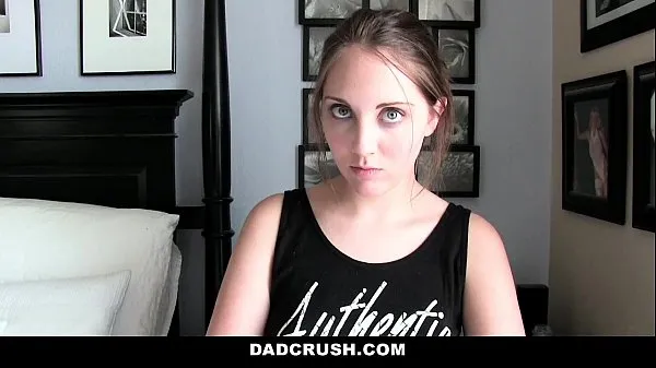 Grote DadCrush- Caught and Punished StepDaughter (Nickey Huntsman) For Sneaking nieuwe video's