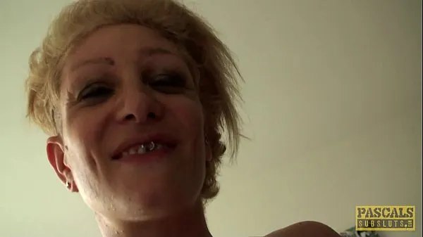 Große Inked UK Prostituierte rau im Arsch von Maledom geschimpftneue Videos