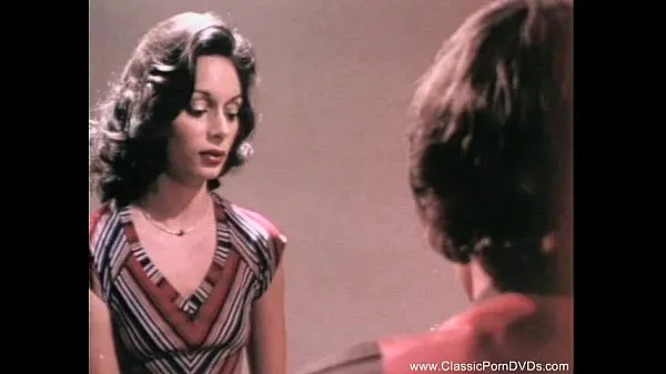 Grote Vintage MILF From Classic 1972 Film nieuwe video's