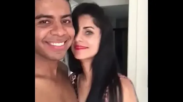Grote Punjabi girlfriend sucking dick nieuwe video's