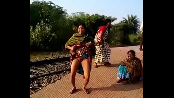 Village Girls Fuck in Field Video baharu besar