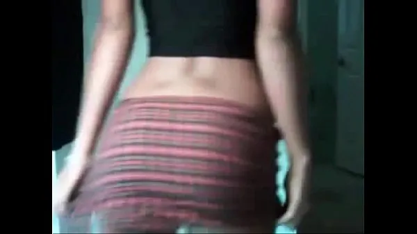 Solo Girl Playing Stripping Yes Video baru yang besar