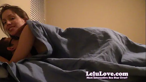 بڑے Amateur couple has barely covered sex next to roommate in bed نئے ویڈیوز