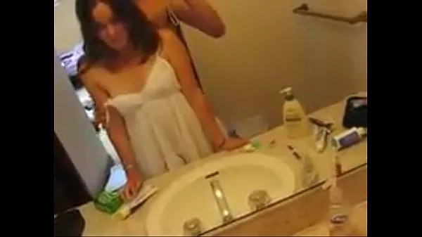 a fuck with my girlfriend in the bathroom Video baru yang besar