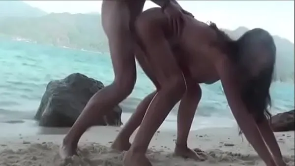 Quick doggystyle fuck on beach with my girl - porn at Video baru yang besar