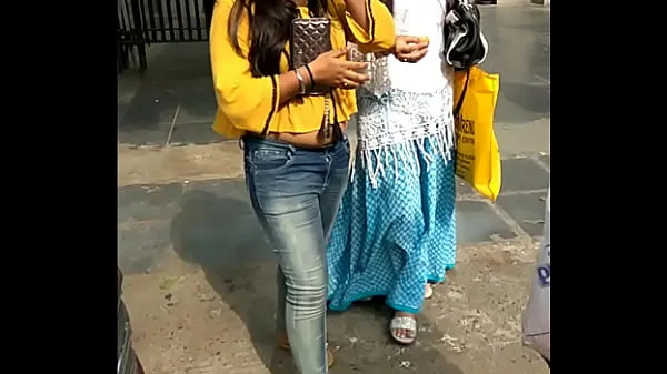 Store Indian Kolkata young showing belly nye videoer