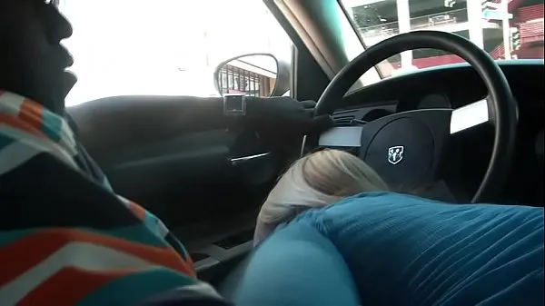 Grote wife sucks BBC for free taxi ride nieuwe video's