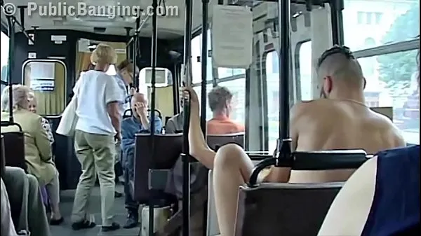 Nagy Extreme public sex in a city bus with all the passenger watching the couple fuck új videók