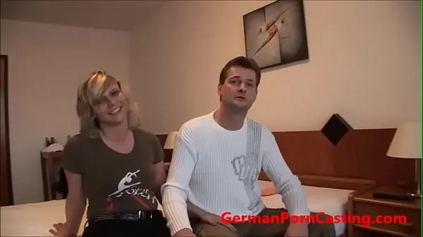 Veliki German Amateur Gets Fucked During Porn Casting novi videoposnetki