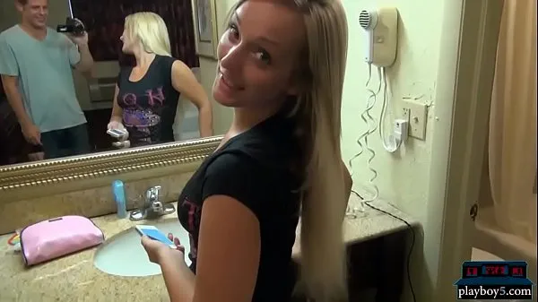 วิดีโอใหม่ยอดนิยม Blonde amateur GFs fucking in homemade porn videos รายการ