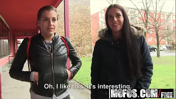 Büyük Public Pick Ups - Euro Chick Flashes Ass for Cash starring Eveline Dellai yeni Video