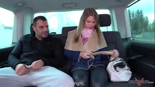 Büyük Blonde doesnt understand stranger in van and come inside where fucked hard yeni Video