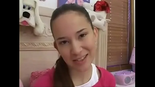 Büyük Cute Petite Teen girl is having sex on the bed yeni Video