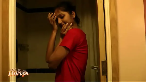Super Hot Indian Babe Divya In Shower - Indian Porn Video baru yang besar