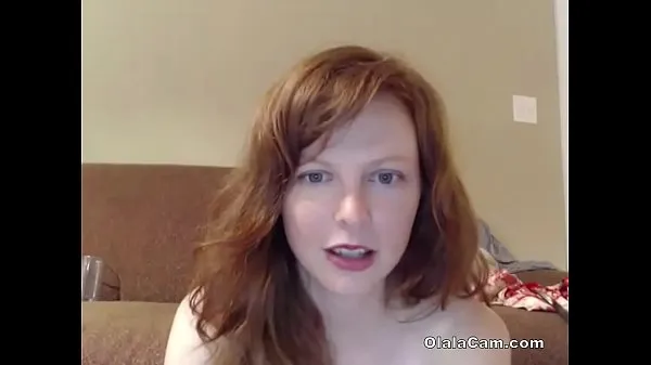 대규모 Cute redhead wife exhibs when husband away OlalaCam개의 새 동영상