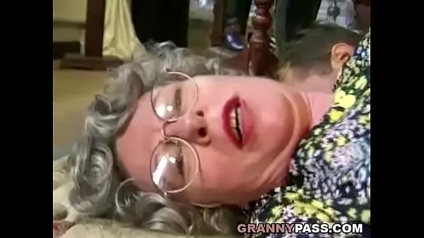 German Granny Can't Wait To Fuck Young Delivery Guy Video baharu besar