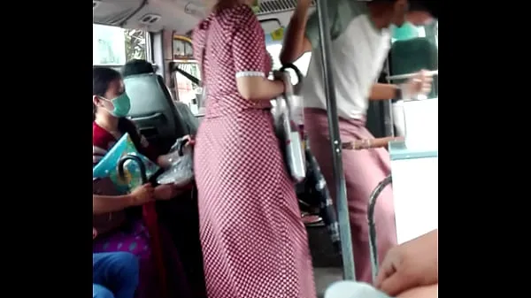 Buttock on the Bus Video mới lớn