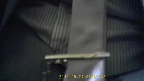 بڑے KONG BUSINESSMAN JERKS OFF IN THE OFFICE!.AVI نئے ویڈیوز