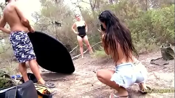 Stora Chunky Chick Milya Has Her Big Booty Railed In The Woods nya videor