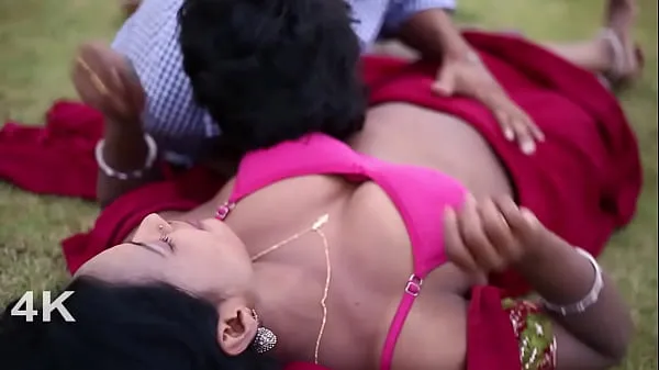 Indian Housewife i. Romance With Neighbor Boy Video baru yang besar
