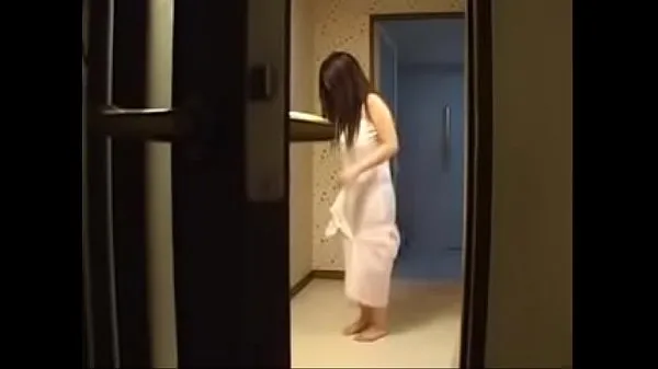Veliki Hot Japanese Wife Fucks Her Young Boy novi videoposnetki
