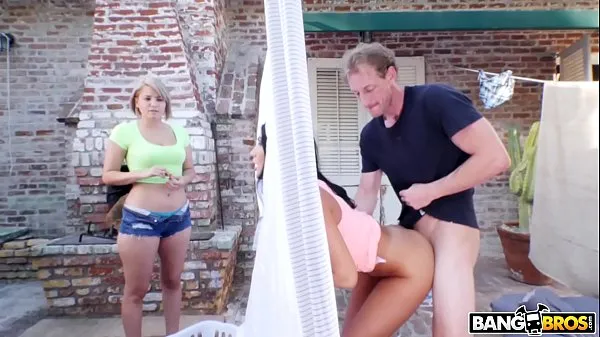 Velká BANGBROS - Big Tits Round Asses Babe August Ames Fucks Her Date nová videa
