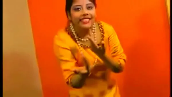 Isoja Desi Indian Wife Rupali Bhabhi Nude Tease uutta videota