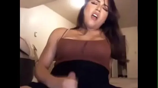 Grandi Beautifull Teen Shemale Cumming Over Boobs nuovi video