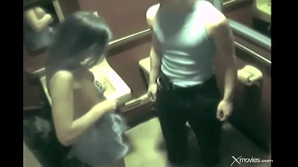 Wife with gorgeous body cheats in toilet during a party Video baru yang besar