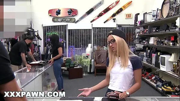 Big XXXPAWN - Uma Jolie Paying Dues To Get Her Ring Back From Pawn Shop new Videos