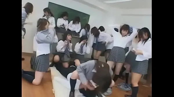 Große japanische Schulmädchen Gruppensex 1neue Videos